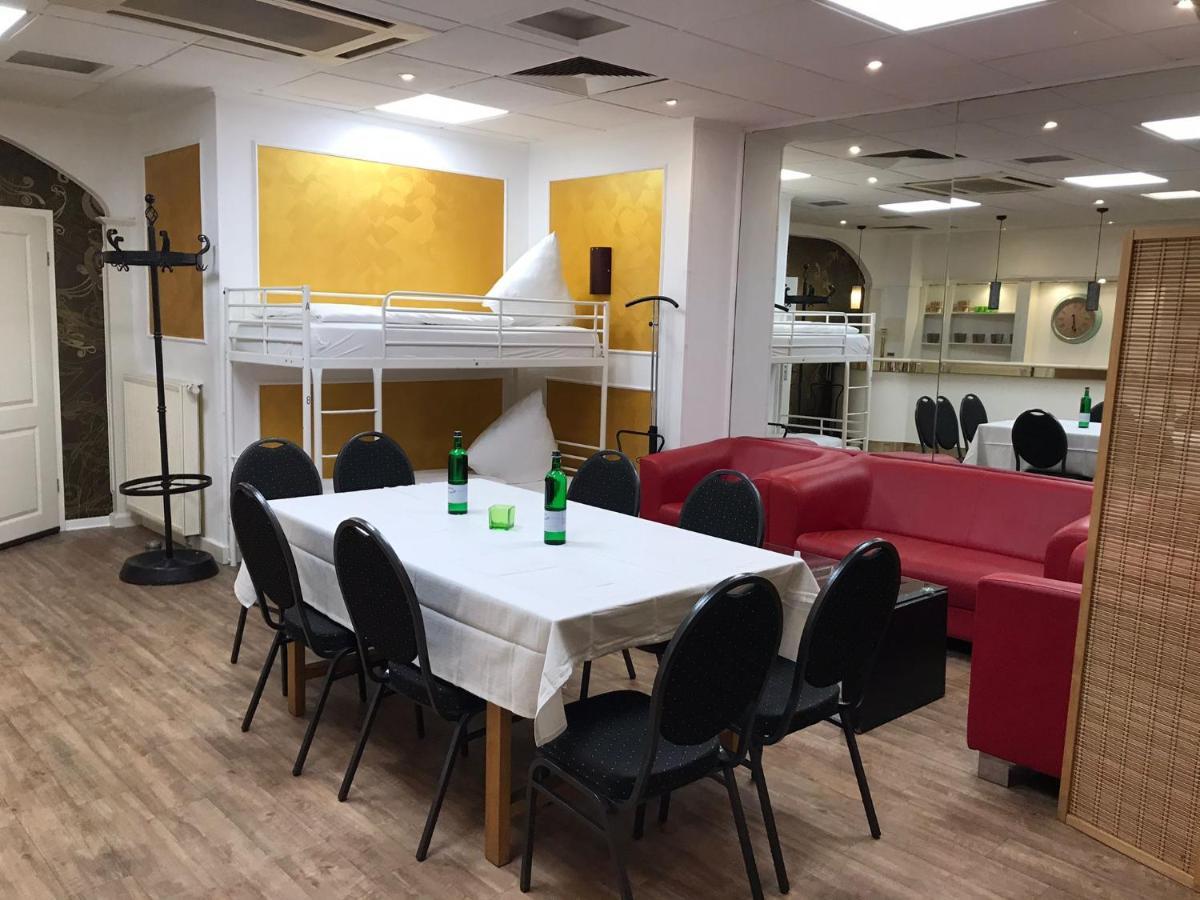 Hotel Glockengasse Кёльн Экстерьер фото